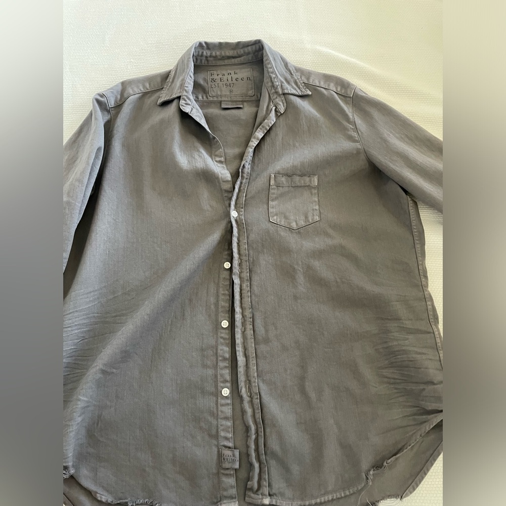 Frank & Eileen
Relaxed Button-Up Shirt